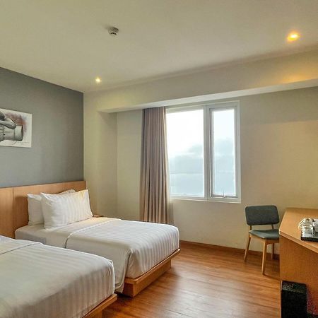 Hotel Santika Premiere Ambon Exterior photo