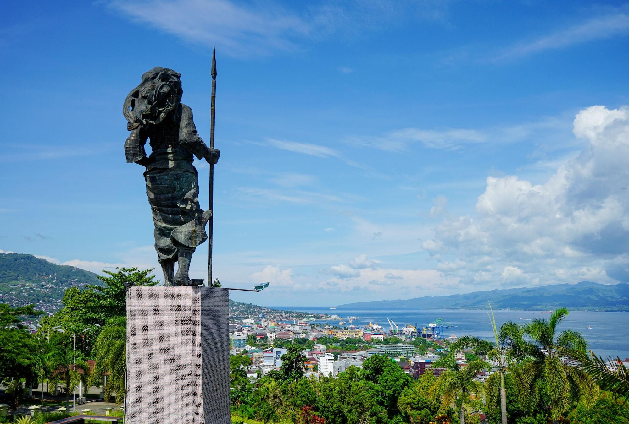Hotel Santika Premiere Ambon Exterior photo