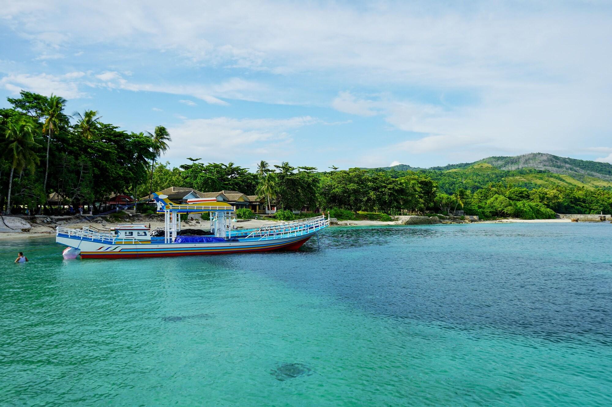 Hotel Santika Premiere Ambon Exterior photo