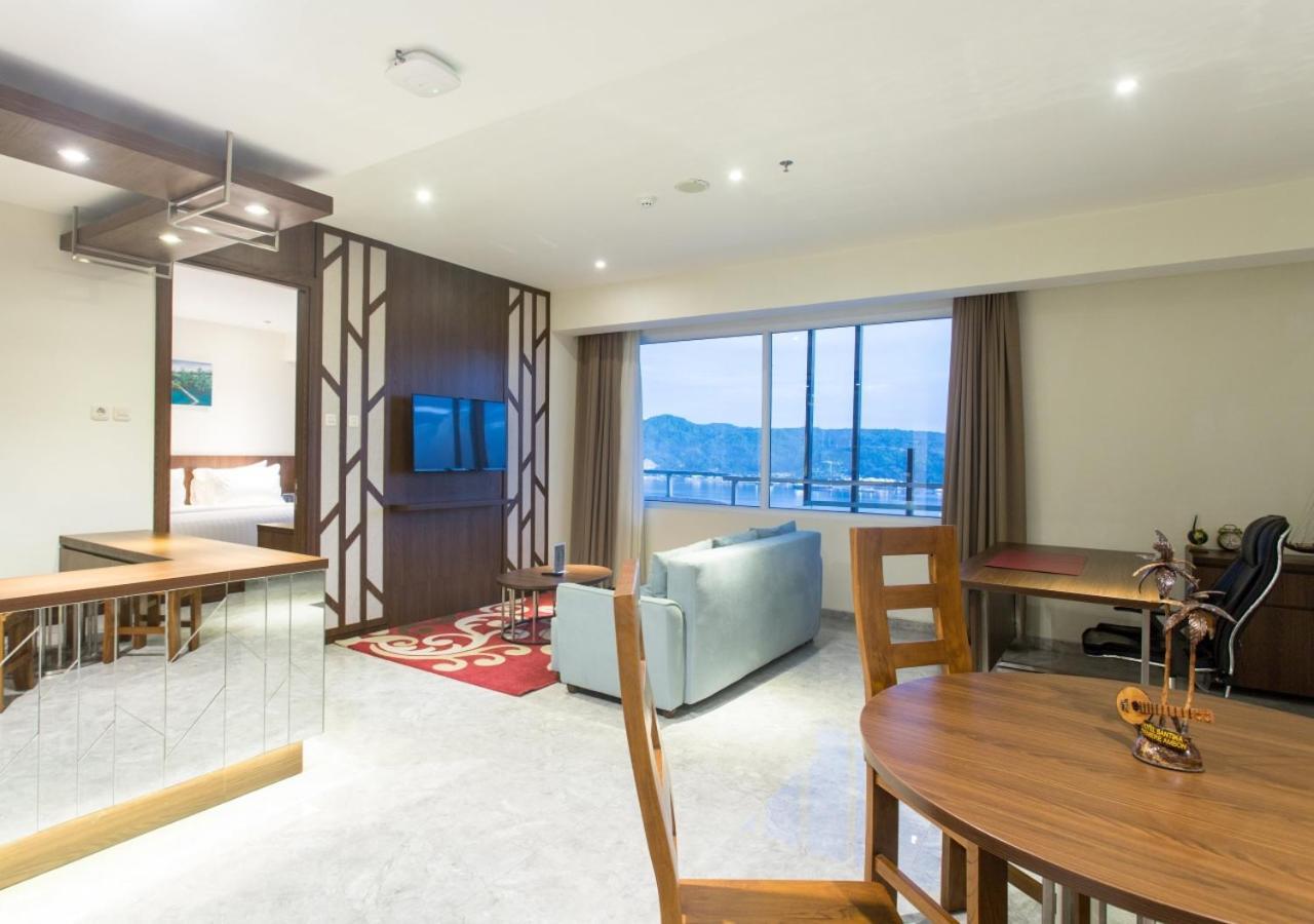 Hotel Santika Premiere Ambon Exterior photo
